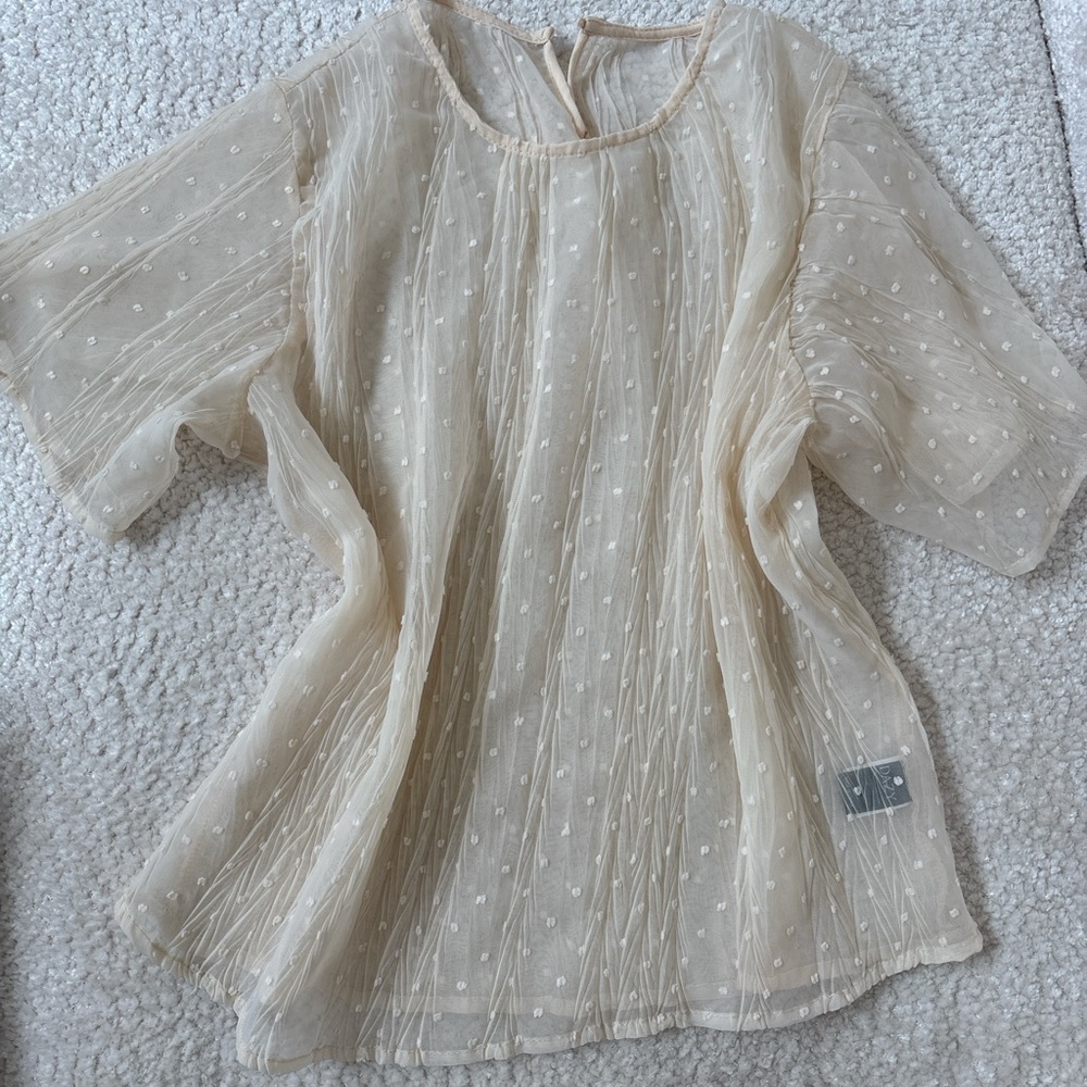 Chic Cream Blouse with Textured Design